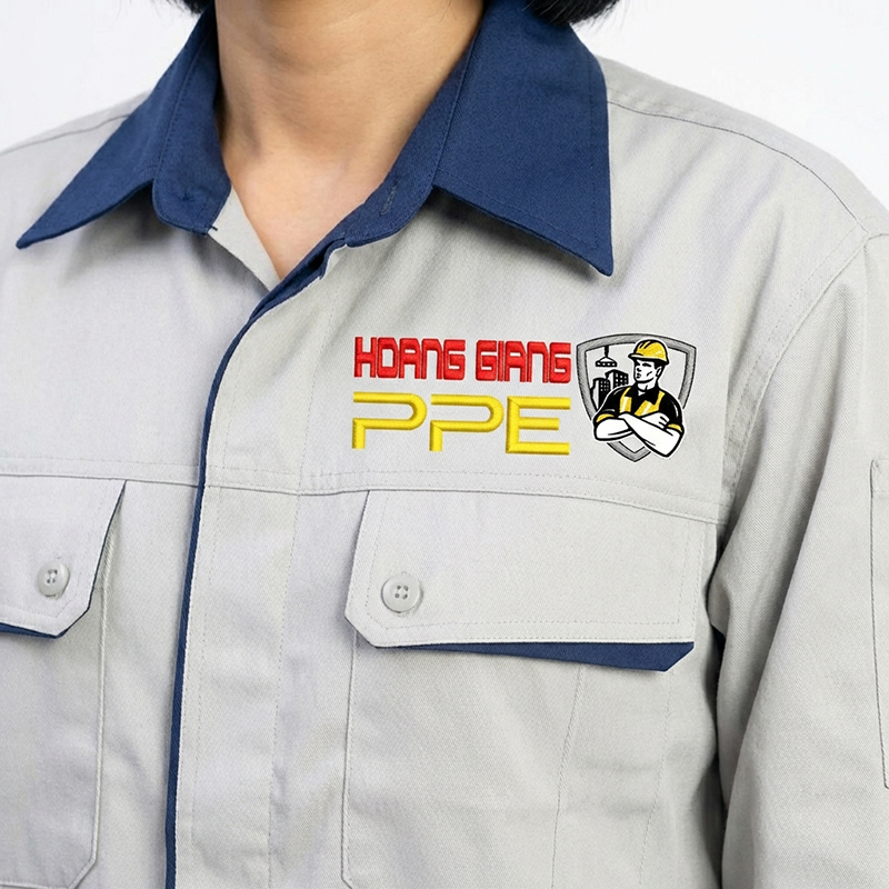 in logo l&ecirc;n ngực