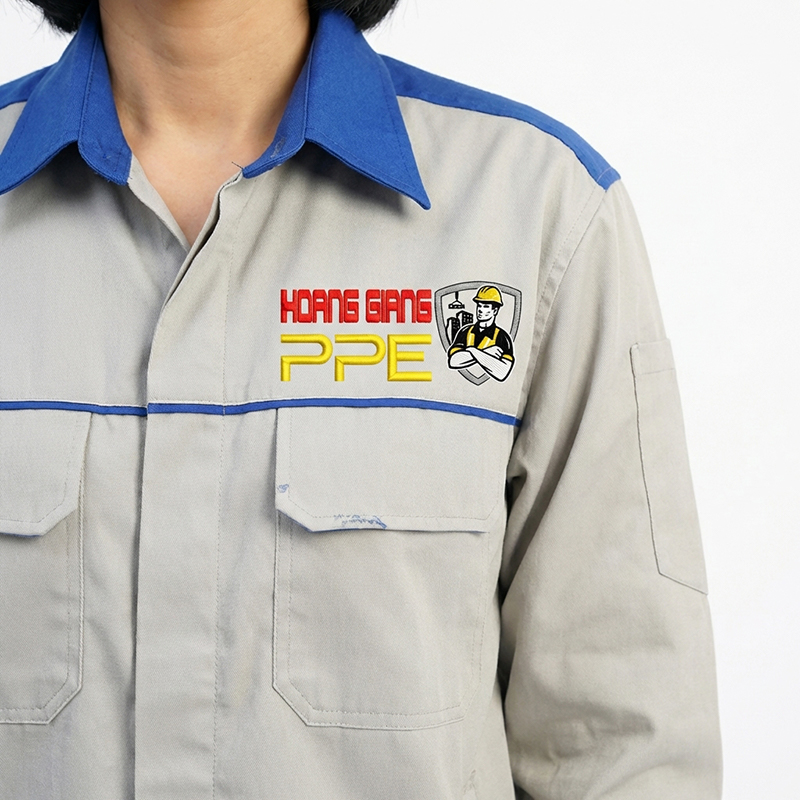 in logo l&ecirc;n ngực