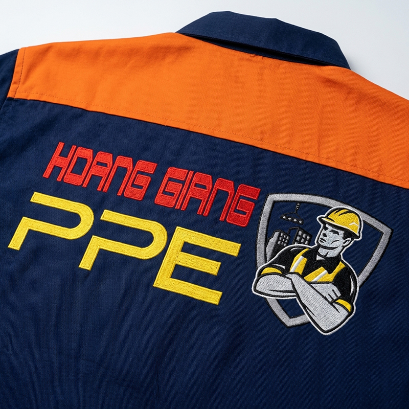 in logo l&ecirc;n lưng