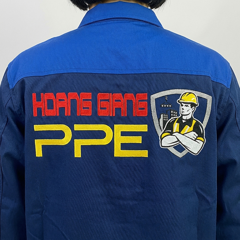 in logo l&ecirc;n lưng